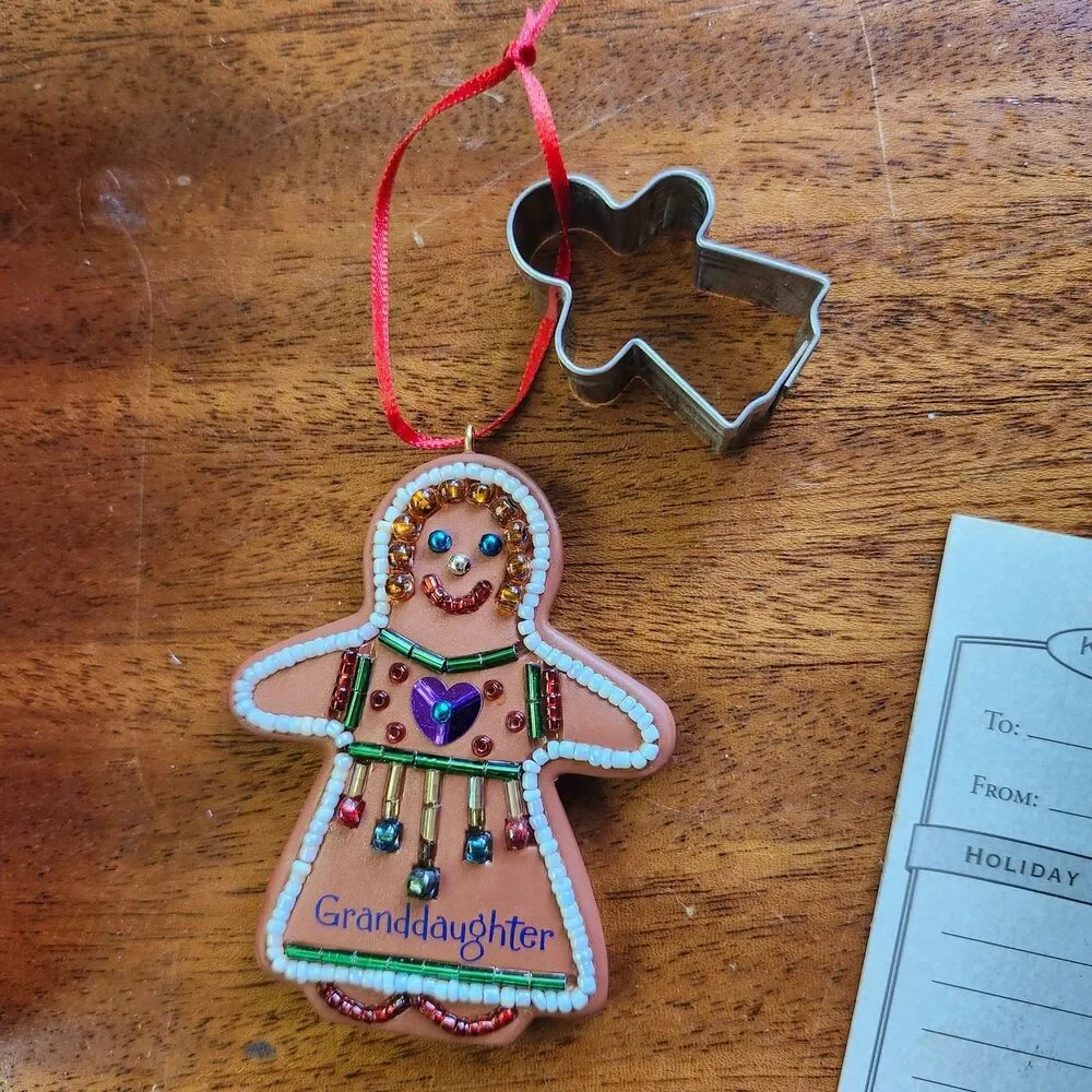 Hallmark Keepsake Ornament 2003 Granddaughter Gingerbread Girl Cookie Cutter NIB